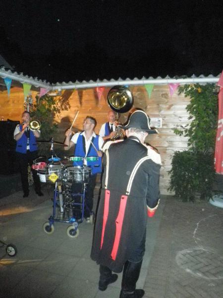 images/images/fotos/bierfeesten2012/376486_2962771167989_1120569098_n.jpg