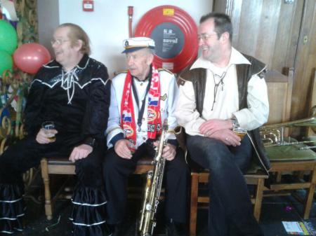 images/images/fotos/carnaval2014/IMG-20140304-WA0026.jpg