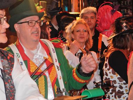 images/images/fotos/carnaval2017/16903355_1422890941082777_3833789544714883690_o.jpg