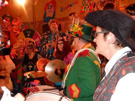 images/images/fotos/carnaval2017/16903522_1422891331082738_725479517594984143_o.jpg