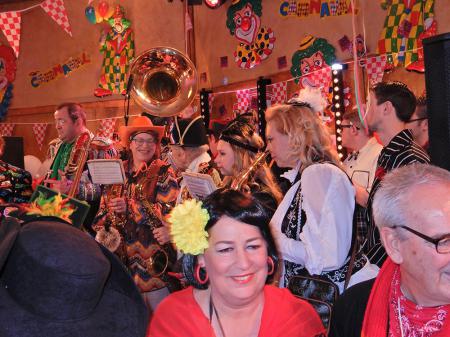 images/images/fotos/carnaval2017/16992032_1422891214416083_7844204075891838836_o.jpg