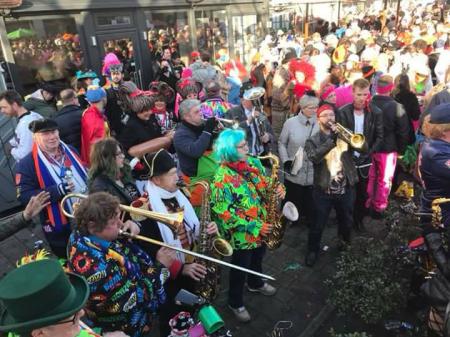 images/images/fotos/carnaval2018/27751607_1614022615358749_300642715165124529_n.jpg