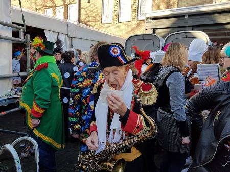 images/images/fotos/carnaval2018/28058488_1701031909942346_8540753242552962639_n.jpg