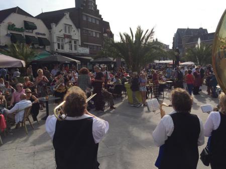images/images/fotos/helmond2014/10715926_10154625975595582_1805803205_n.jpg
