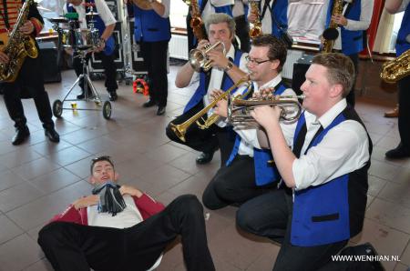 images/images/fotos/kleintje-carnaval2014/Foto800-6KAO4MF6.jpg