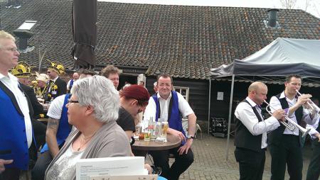 images/images/fotos/oirschotse-bloasmiddag2014/2014-03-30 16.08.08.jpg