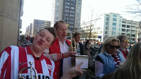 images/images/fotos/psv-kampioensfeest2015/2015-04-19-17.38.44.jpg