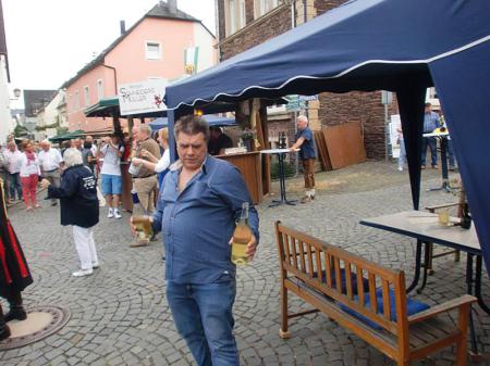 images/images/fotos/wijnfeesten2013/1238811_585295071516041_2076866870_n.jpg