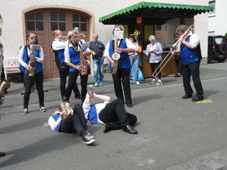 images/images/fotos/wijnfeesten2014/10514239_891127660915522_1825132325238232196_o.jpg