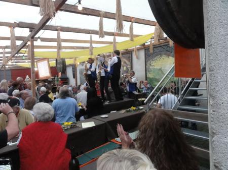images/images/fotos/wijnfeesten2014/10549219_891127260915562_1574097034067572897_o.jpg
