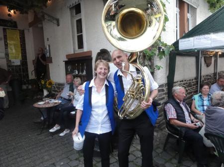 images/images/fotos/wijnfeesten2014/10580800_891126884248933_5092383327289493449_o.jpg