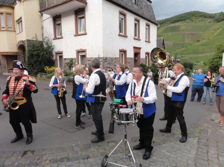 images/images/fotos/wijnfeesten2014/10608654_891126067582348_4713988500605802353_o.jpg