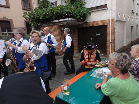 images/images/fotos/wijnfeesten2014/10655457_891126734248948_6450104500561528232_o.jpg