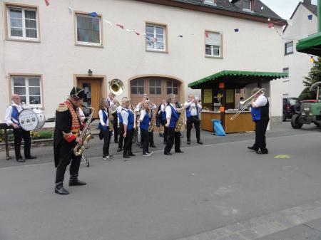 images/images/fotos/wijnfeesten2014/905851_891127594248862_1122751625261756263_o.jpg